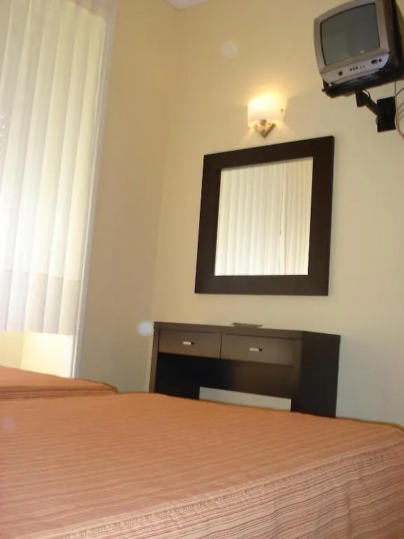 Residencial Castromira Appartement Lissabon