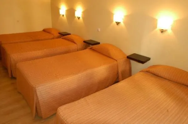 Residencial Castromira Appartement Lissabon
