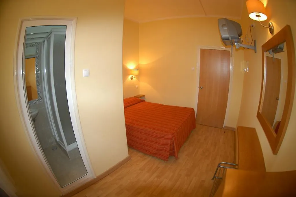 Residencial Castromira Appartement Lissabon